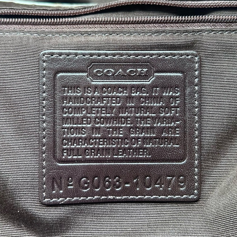 G063-10479 Coach SoHo White Pebbled Leather Whipstitch Soho Flap Bag - Picture 2 of 12